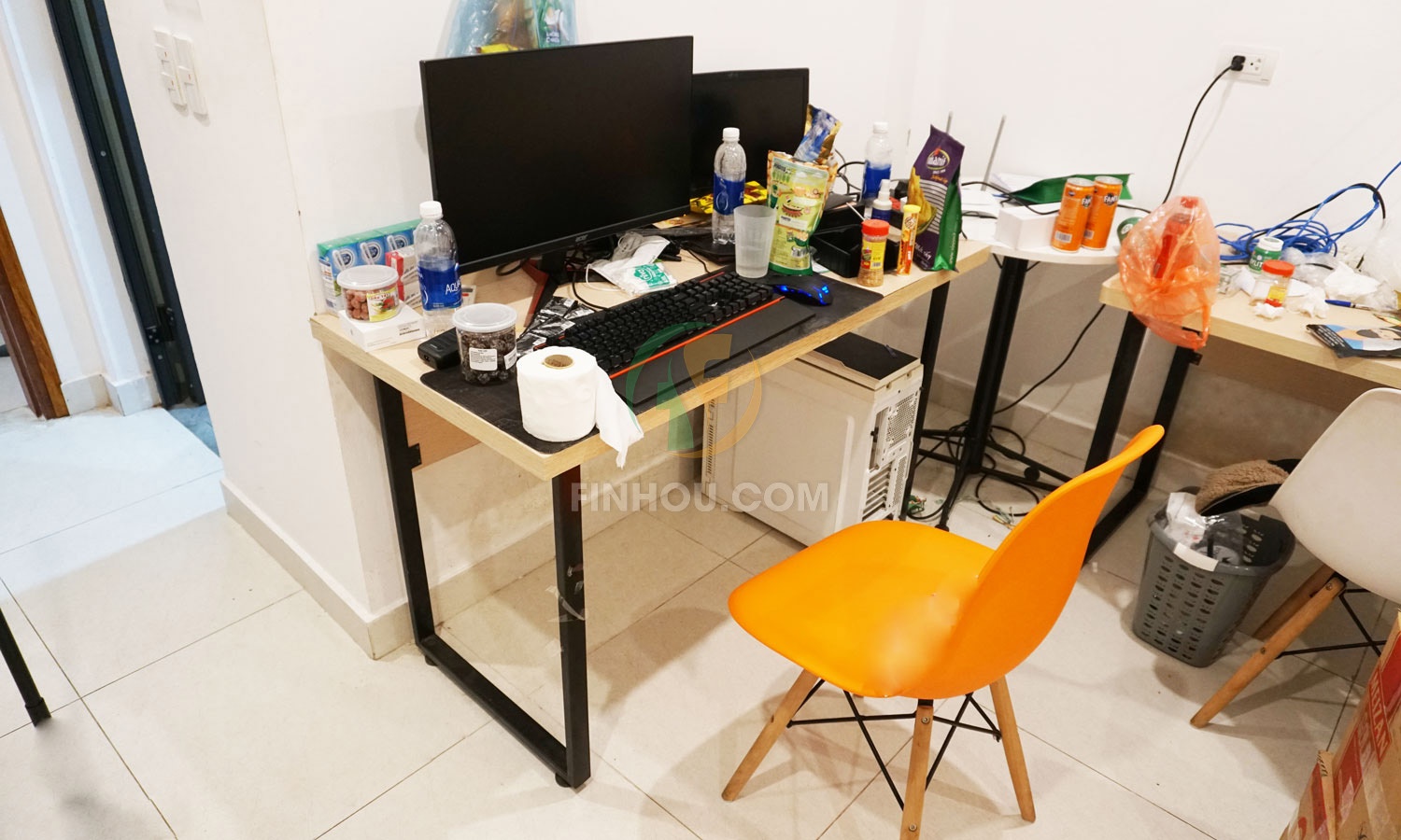  Phòng 402 tầng 4 diện tích 30m2 thuộc nhà 8 tầng khu vực Xuân Thủy - Cầu Giấy
