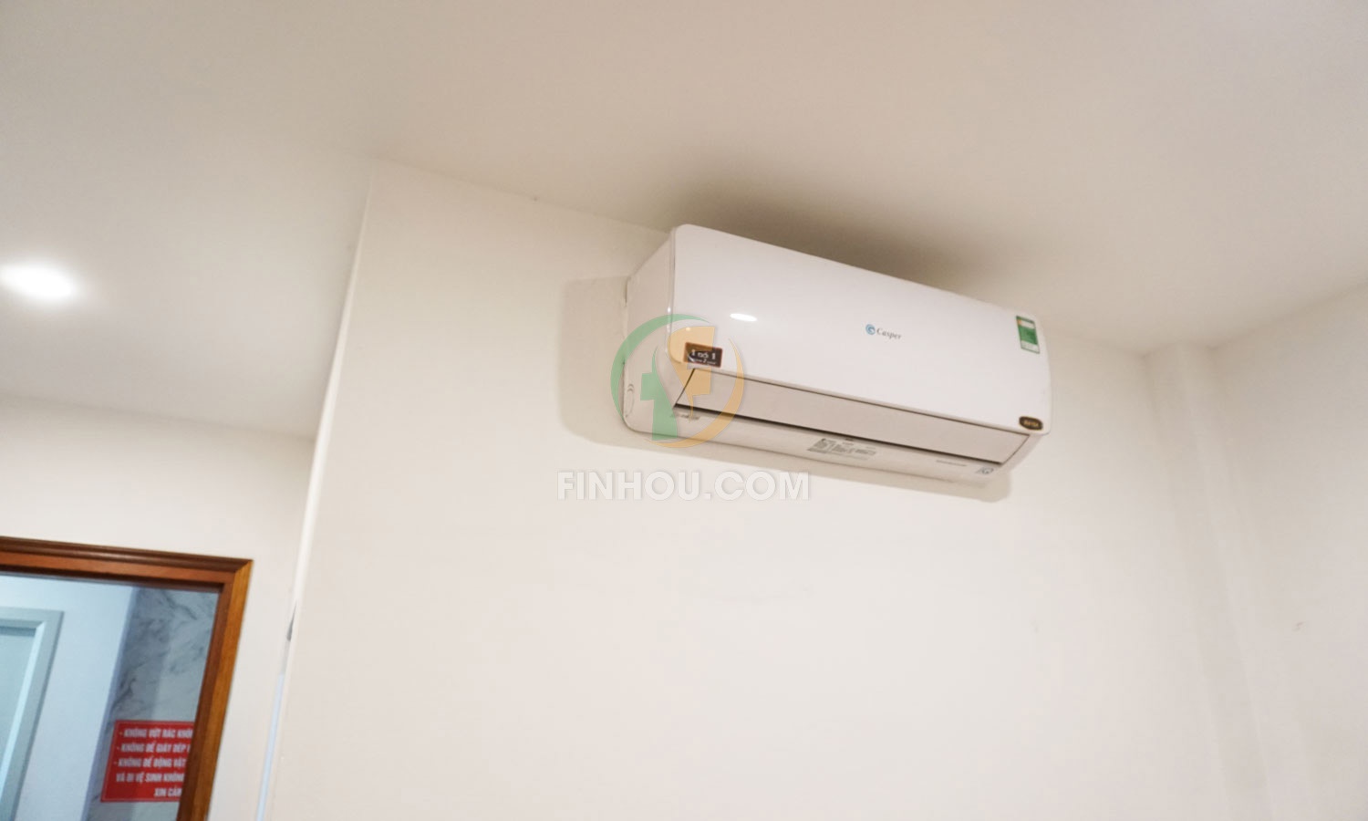 Phòng 201 tầng 2 diện tích 30m2 thuộc nhà 8 tầng khu vực Xuân Thủy - Cầu Giấy