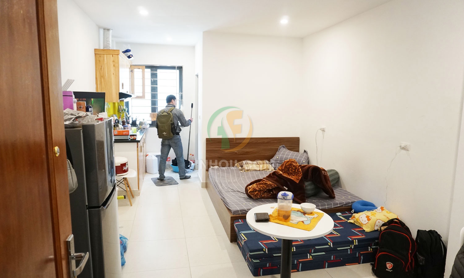 Phòng 201 tầng 2 diện tích 30m2 thuộc nhà 8 tầng khu vực Xuân Thủy - Cầu Giấy