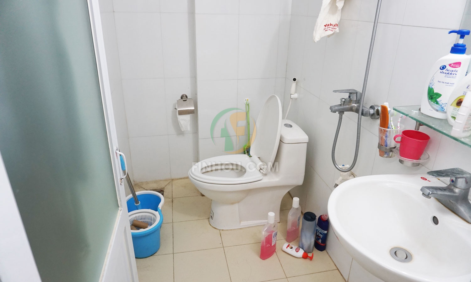 Sao chép Phòng 302 tầng 3 cho thuê đầy đủ tiện nghi trong căn nhà 6 tầng khu vực Đinh Công Thượng
