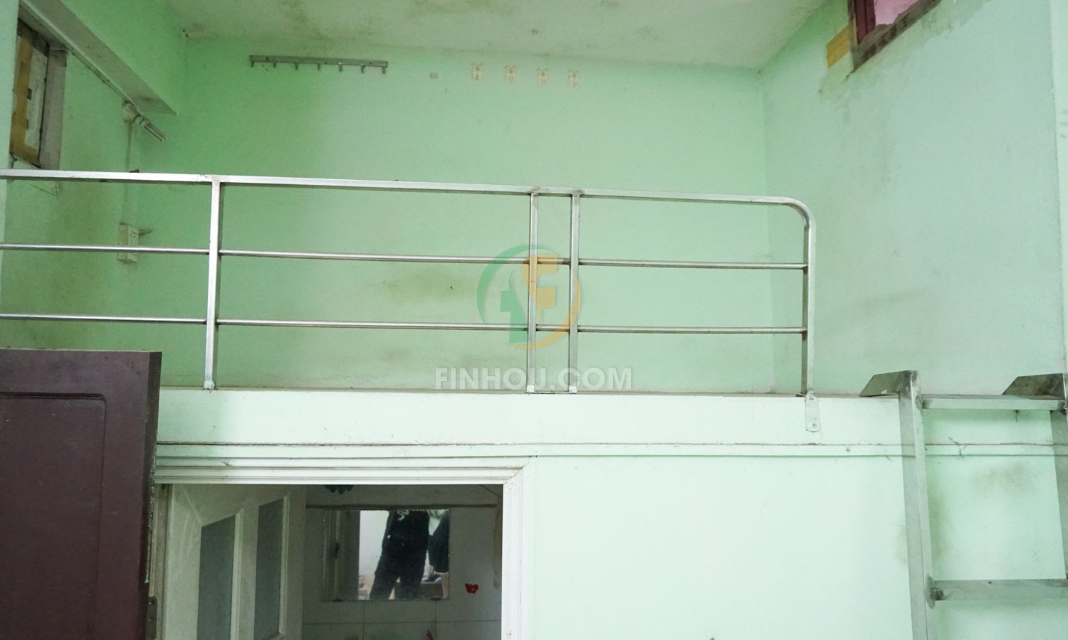   Phòng 204  tầng 1 cho thuê đầy đủ tiện nghi trong căn nhà 6 tầng khu vực Gốc Đề 