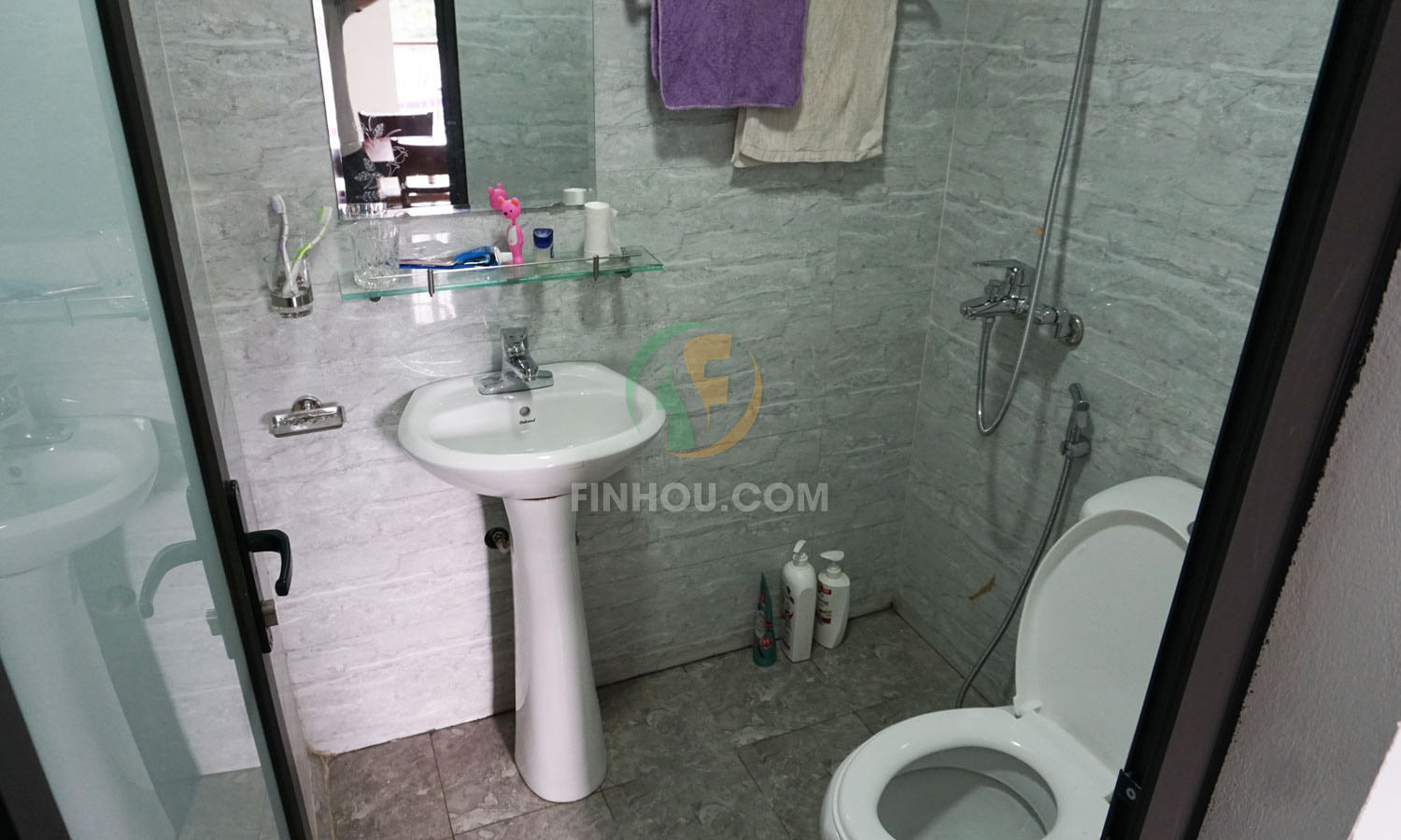 Phòng 402 tầng 4- CCMN khu Mễ Trì Thượng thuộc nhà 6 tầng có mã F355