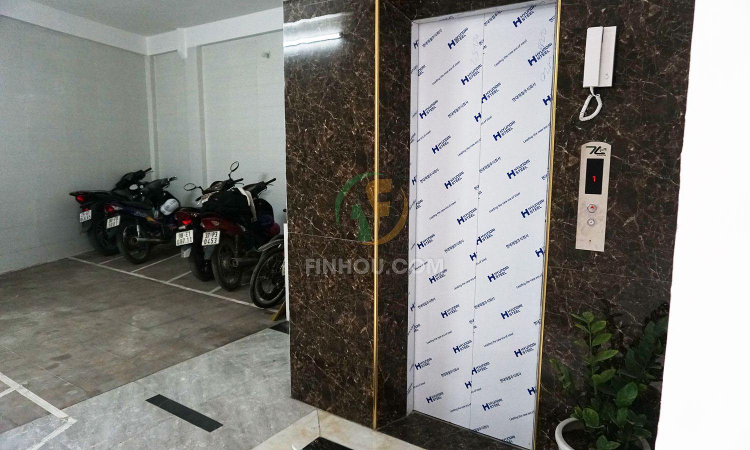 Chính chủ cho thuê ccmn mới xây ngõ 230 Mễ Trì Thượng.