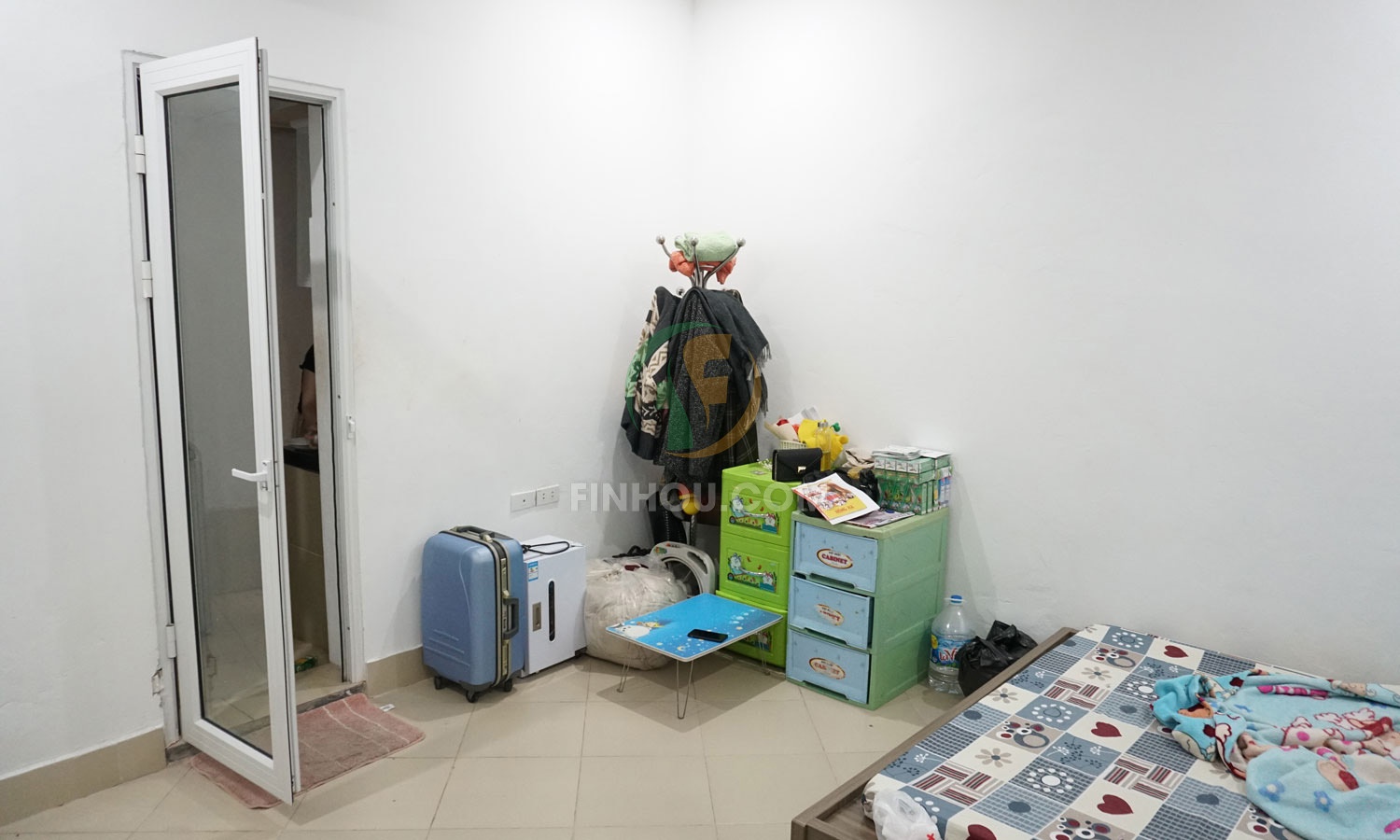 Phòng 102 diện tích 30 m2 thuộc nhà 7 tầng khu vực Lê Trọng Tấn