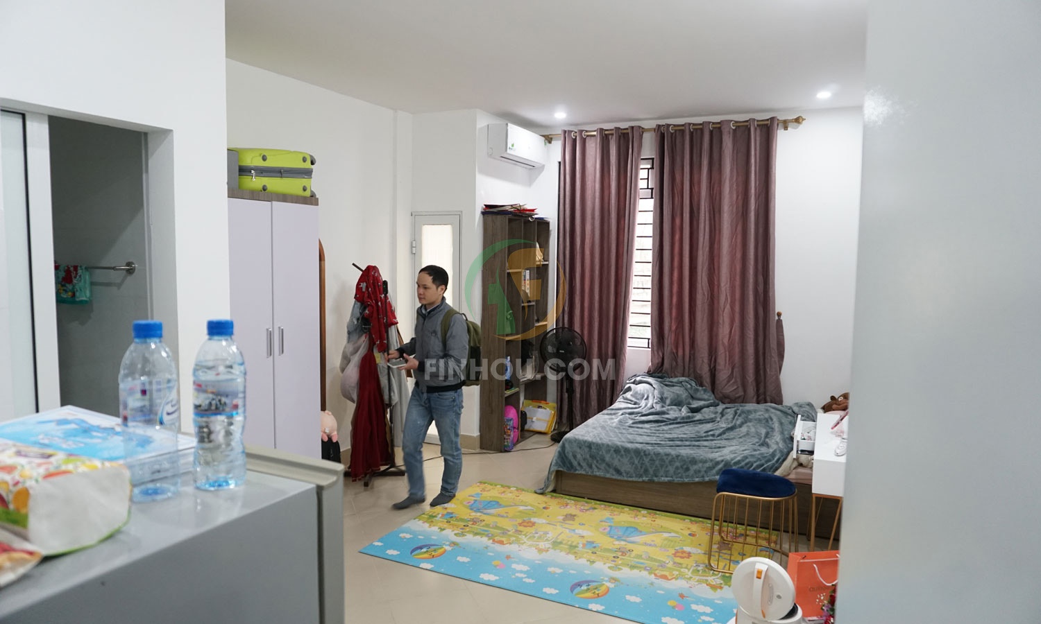 Phòng 702 diện tích 35 m2 thuộc nhà 7 tầng khu vực Lê Trọng Tấn